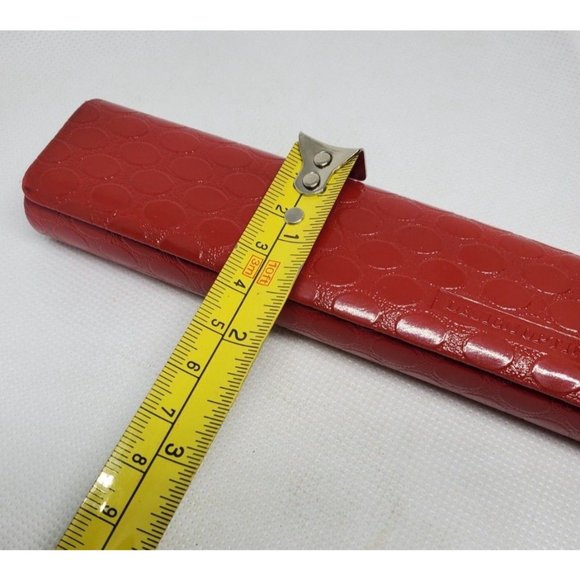 Design Optics Magnetic Clip Red Small Glasses Case - Picture 10 of 11